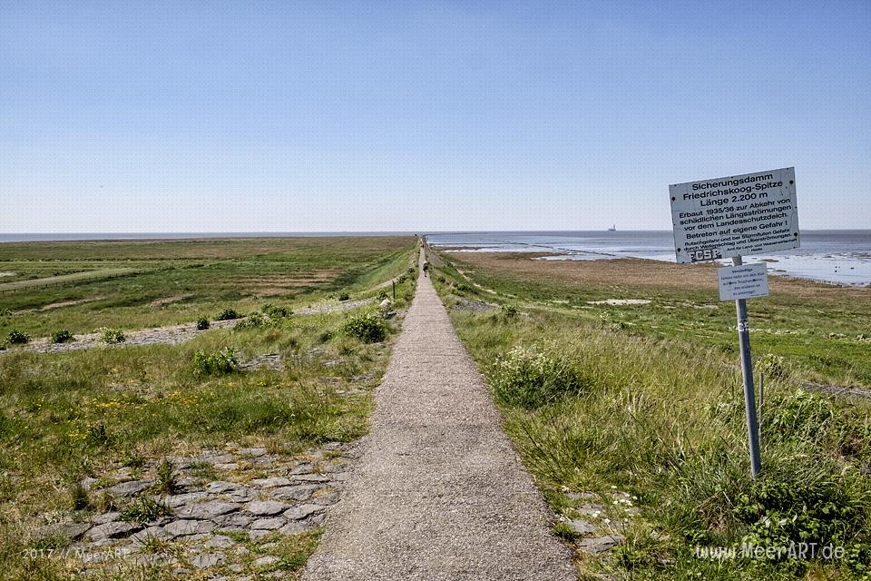 Der Trischendamm an der Nordsee bei Friedrichskoog-Spitze // Foto: MeerART
