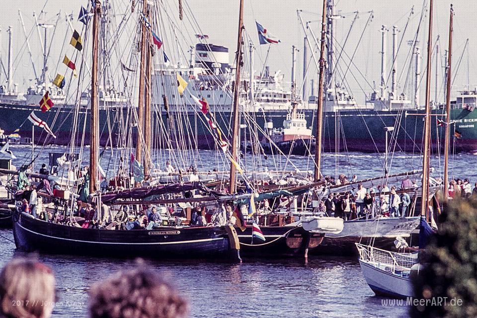 Die Eröffnung vom Museumshafen in Oevelgoenne am 21.05.1977 // Foto: Jürgen Kranz
