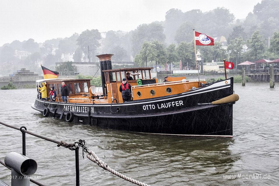 Veranstaltung zur Wiederinbetriebnahme der Dampfbarkasse OTTO LAUFFER im Museumshafen Oevelgönne // Foto: MeerART