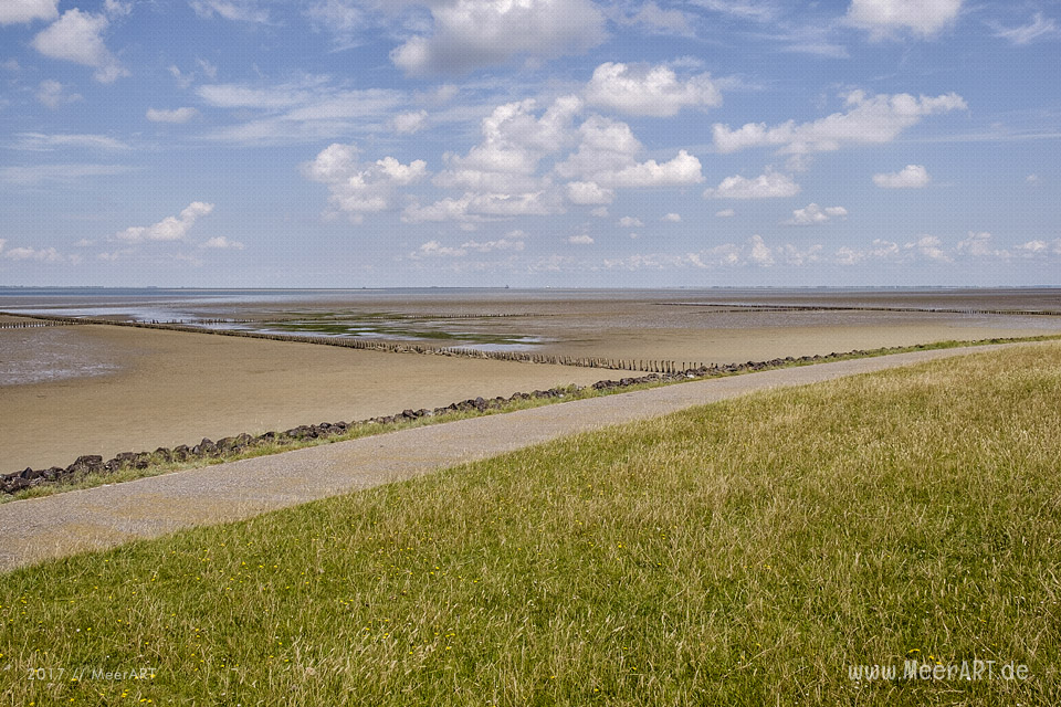 Ein Sommertag im Watt vor der alten Warft Stufhusen // Foto: MeerART / Ralph Kerpa