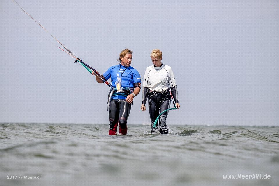 Kitesurfen im Schnupperkurs auf der Sonneinsel Fehmarn // Foto: MeerART / Ralph Kerpa