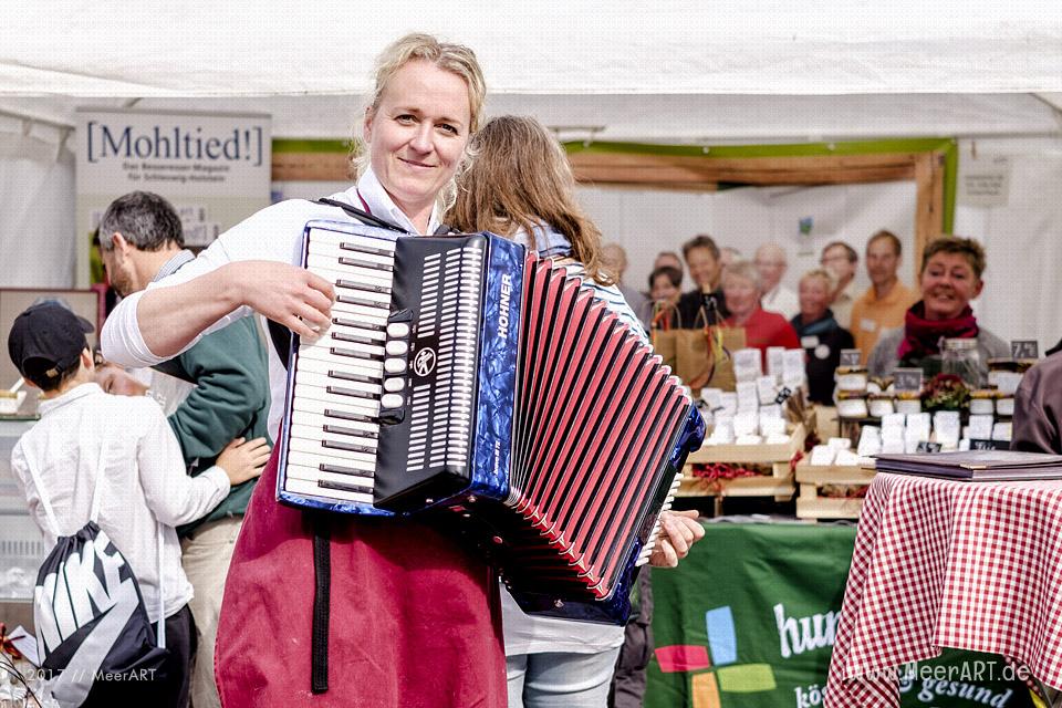 Markt der regionalen Genüsse - Der Mohltied! Green Market in Eckernförde am 17.09.2017 // Foto: Ralph Kerpa