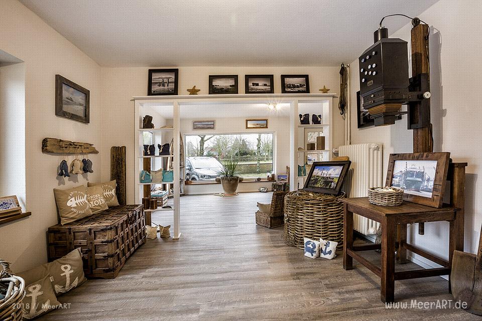 Das Atelier „MeerART / För to Huus“ in Langenhorn (Nordfriesland) mit handgefertigten Wohnaccessoires und Rahmen mit maritimen Motiven // Foto: MeerART