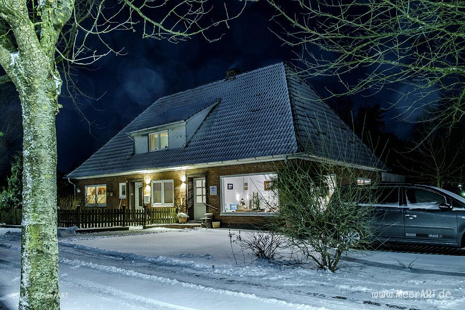 Der Winter kam in der Nacht an die Westküste // Foto: MeerART