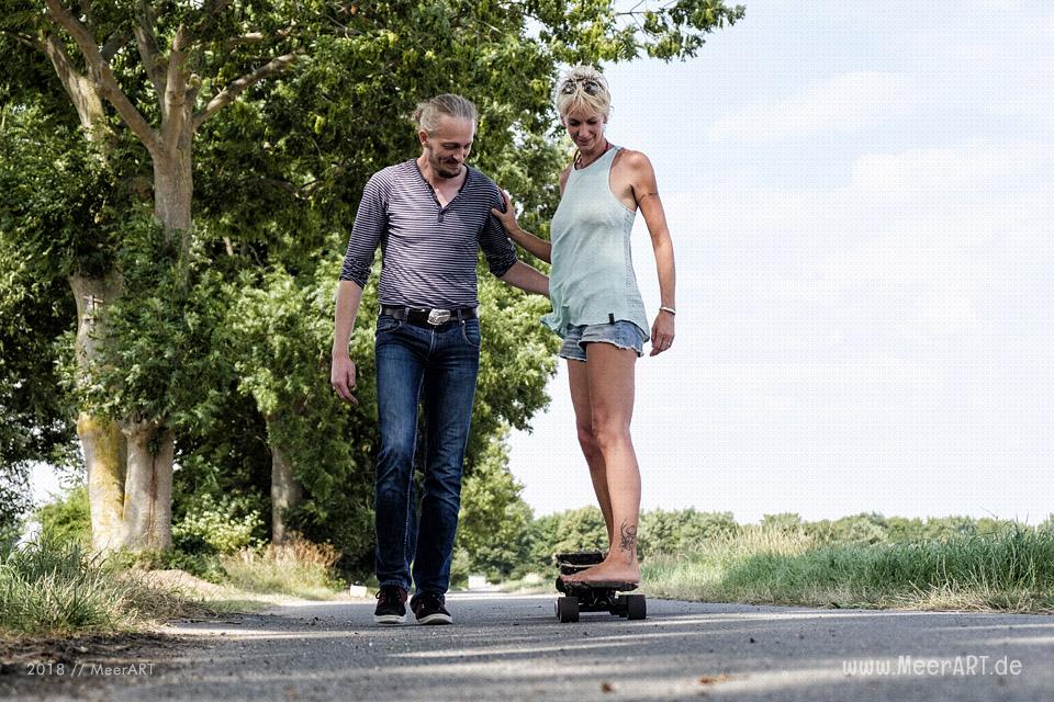 Knatta Planke Longboards – Kevin Klüver baut in seiner Manufaktur innovative und nachhaltige Unikate // Foto: MeerART / Ralph Kerpa