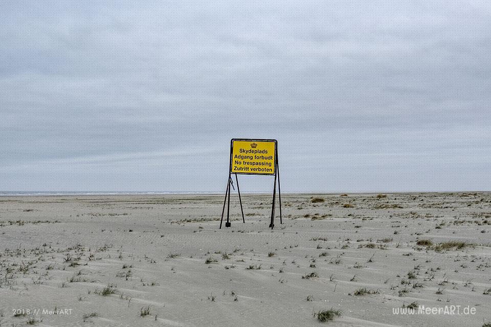 Ein nebliger Wintertag am Strand bei Lakolk auf der dänischen Wattenmeerinsel Rømø // Foto: MeerART / Ralph Kerpa
