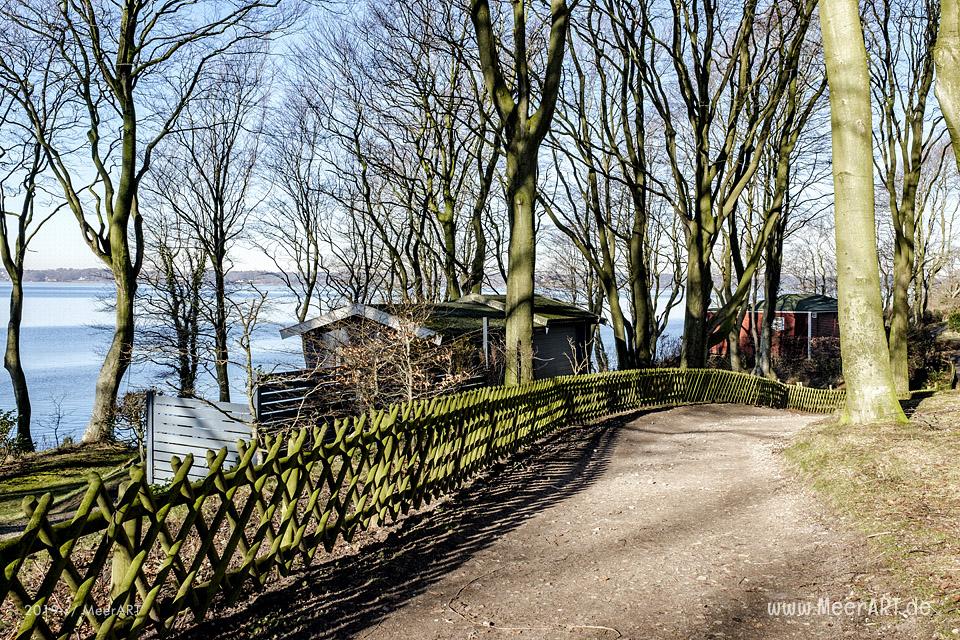 Unterwegs auf dem Fördestieg entlang der Flensburger Förde bei Glücksburg // Foto: MeerART / Ralph Kerpa