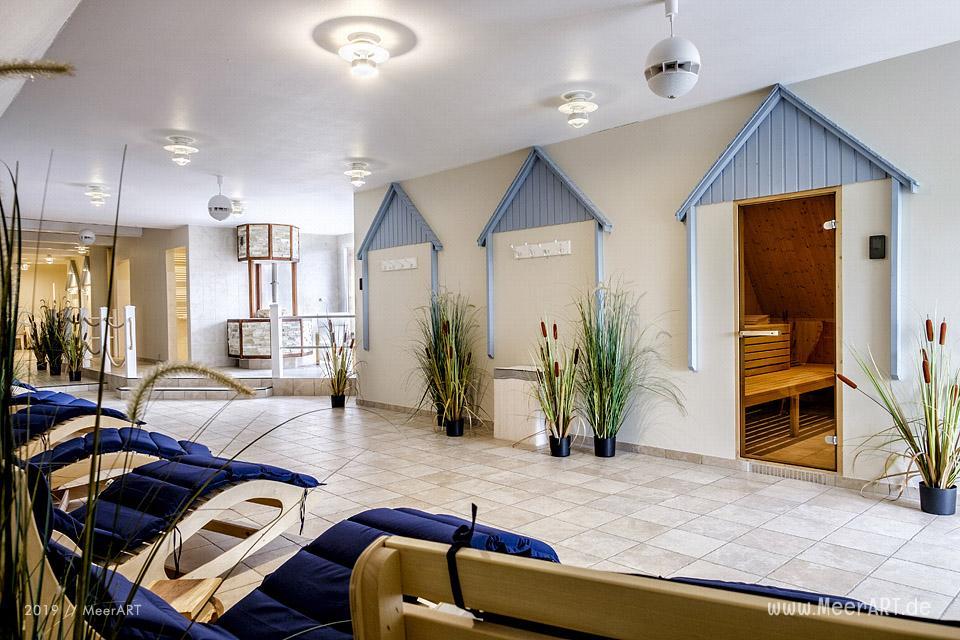 Urlaub mit Hund und Hunde-SPA auf dem wunderschönen Pharisärhof in Nordstrand // Foto: MeerART / Ralph Kerpa