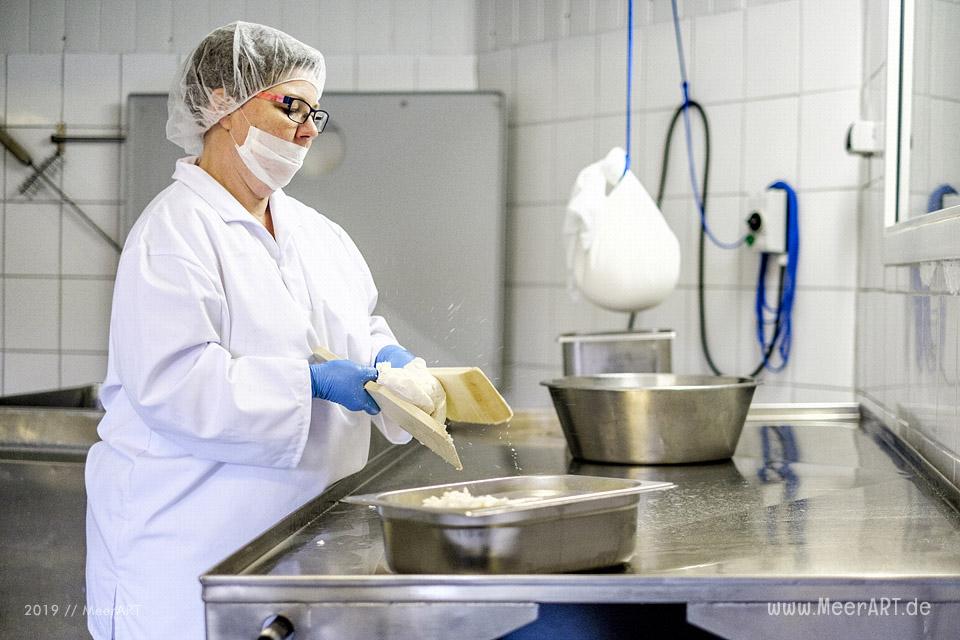 Jahnkes Ziegennkäse: Leckere Ziegenmilchspezialitäten direkt vom Bauernhof aus Angeln // Foto: MeerART / Ralph Kerpa