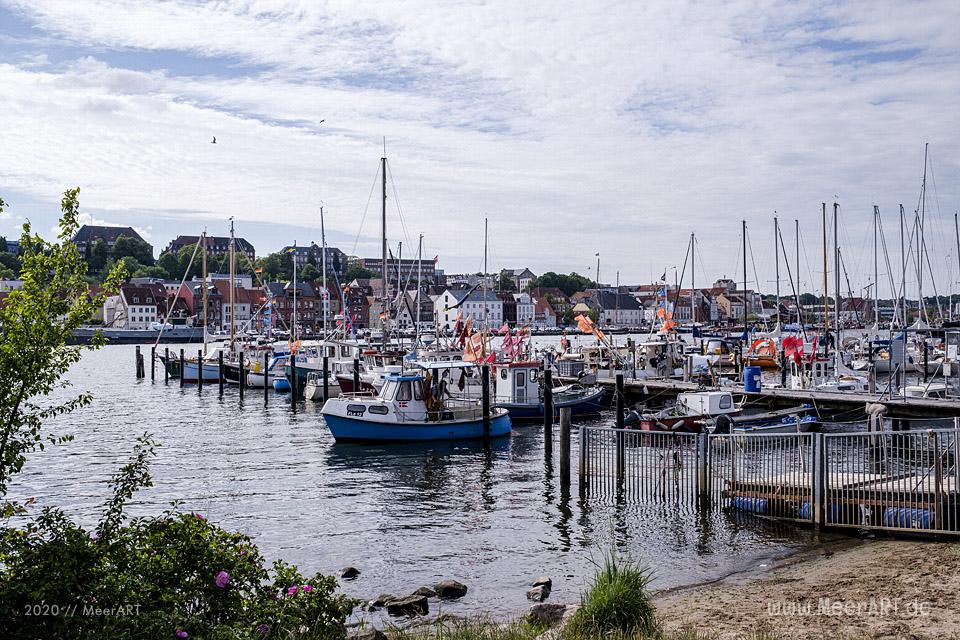 Spaziergang an der Flensburger Förde // Foto: MeerART