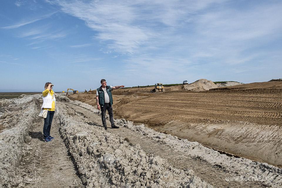 Deichverstärkung im Hauke-Haien-Koog zwischen Ockholm und Schlüttsiel // Foto: MeerART / Ralph Kerpa