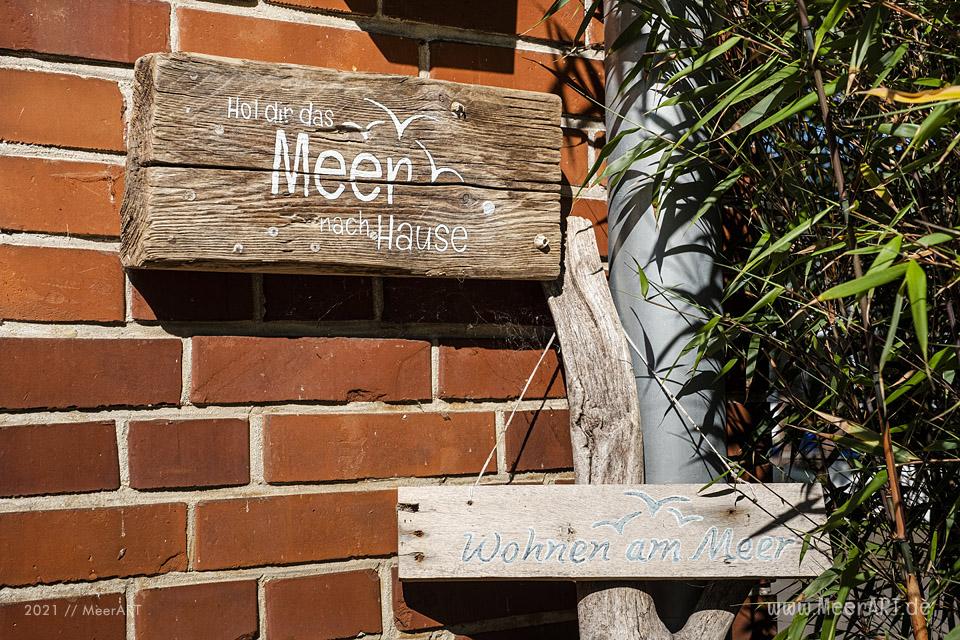 Das Atelier „MeerART / För to Huus“ in Langenhorn (Nordfriesland) mit handgefertigten Wohnaccessoires und Rahmen mit maritimen Motiven // Foto: MeerART/Ralph Kerpa