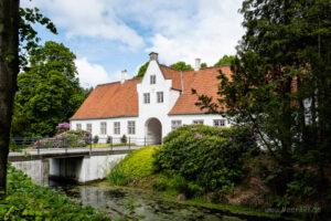 Das idyllische Møgeltønder mit dem Schloss Schackenborg in Sønderjylland // Foto: MeerART / Ralph Kerpa