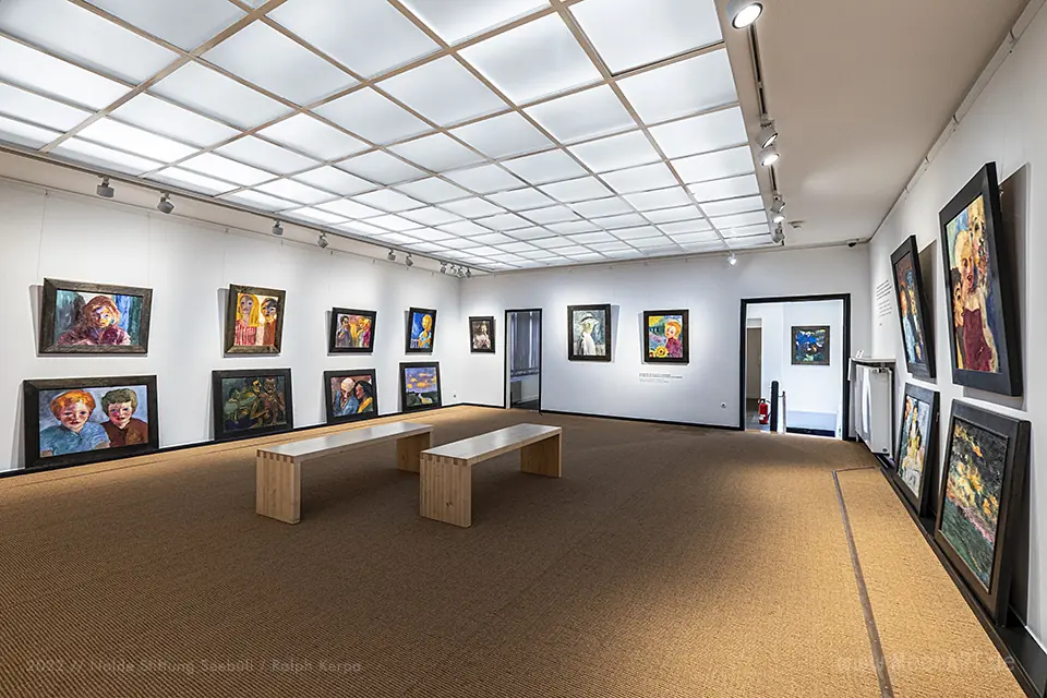 Nolde Haus - Bildersaal vor der Sanierung am 21.10.2019 // Foto: Nolde Stiftung Seebüll / Ralph Kerpa