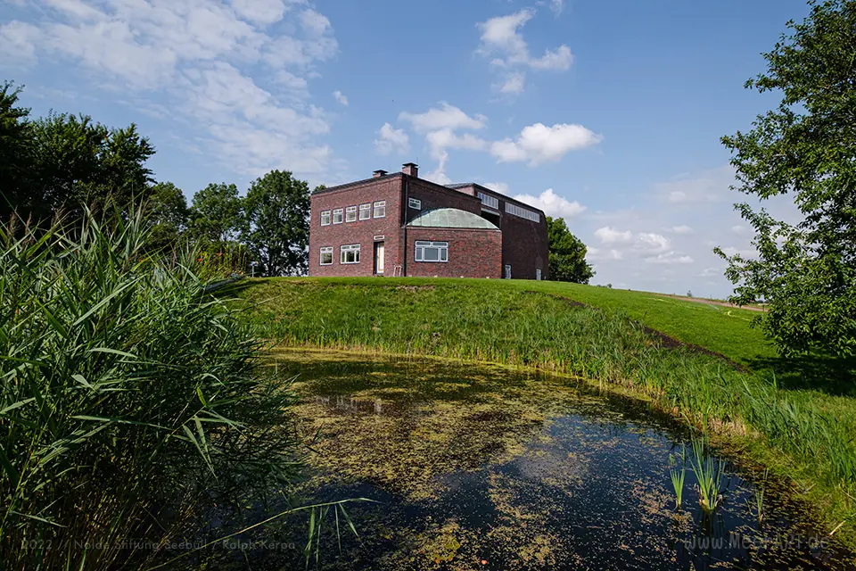 Nolde Haus - Das Wohn- und Atelierhaus von Emil Nolde während der Sanierung im Juli 2022 // Foto: Nolde Stiftung Seebüll / Ralph Kerpa