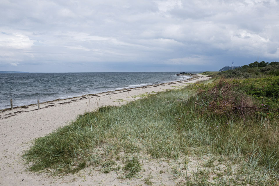 Der Ferienort Strib zeichnet sich durch seinen einladenden Sandstrand und die wunderschöne Natur am Kleinen Belt aus.