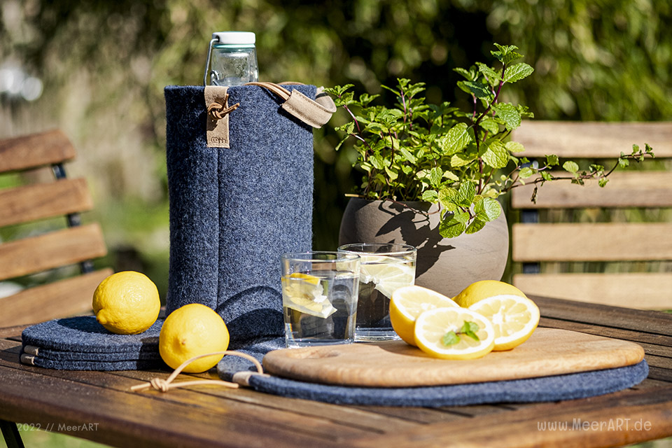 Das Atelier „MeerART för to Huus“ in Langenhorn an der Westküste (Nordfriesland) mit handgefertigten Wohn- und Gartenaccessoires sowie Rahmungen mit maritimen Motiven aus den Reportagen von den Küstenregionen an Nord- und Ostsee // Foto: MeerART / Ralph Kerpa