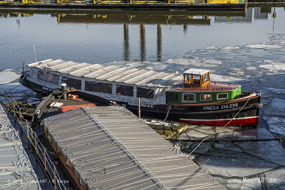 Die Motorbarkasse „FRIEDA EHLERS“ sank am 13.09.2010, zwei Tage nach dem sie in der Werft Ellerholzdamm repariert und wieder zu Wasser gelassen wurde. Nach der Hebung wurde die, 1926 von der Werft Bartram erbaute, Motorbarkasse im Hafenmuseum Hamburg restauriert.