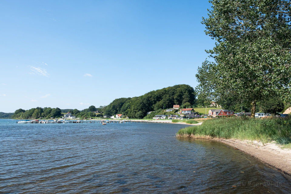 Genner Strand - Ein wundervoller Sommertag am der idyllischen Genner Bucht // Foto: MeerART / Ralph Kerpa