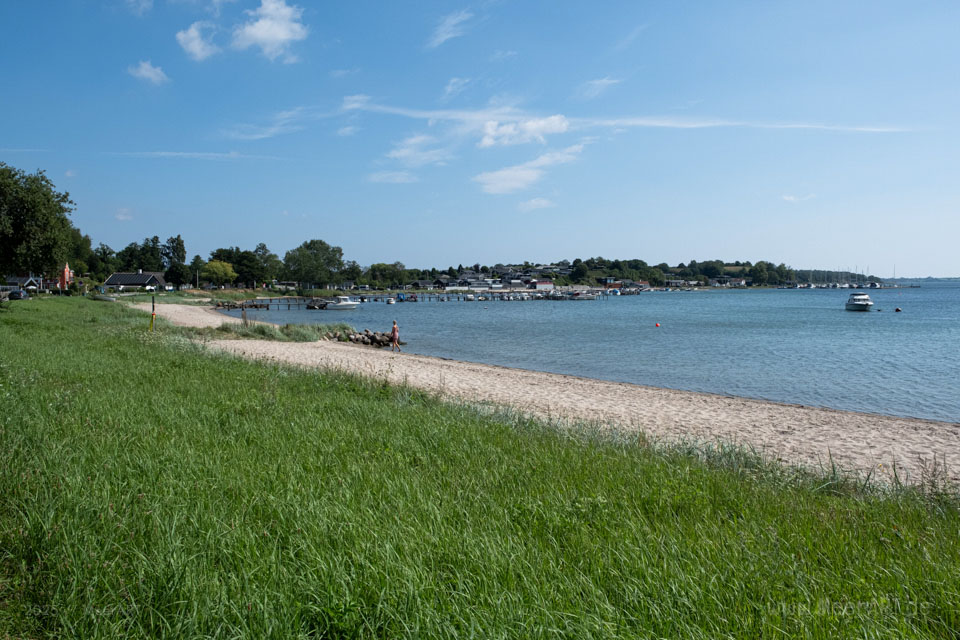 Genner Strand - Ein wundervoller Sommertag am der idyllischen Genner Bucht // Foto: MeerART / Ralph Kerpa