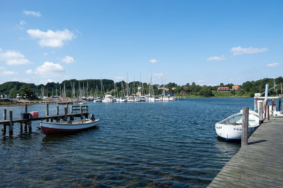 Ein wundervoller Sommertag am der idyllischen Genner Bucht // Foto: MeerART / Ralph Kerpa
