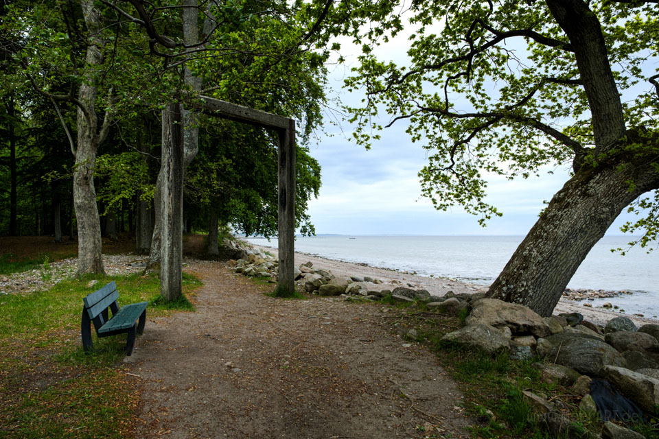 Zwischen Gut und Ostsee: Unterwegs auf einer malerischen Rundtour beim Gut Oestergaard // Foto: MeerART